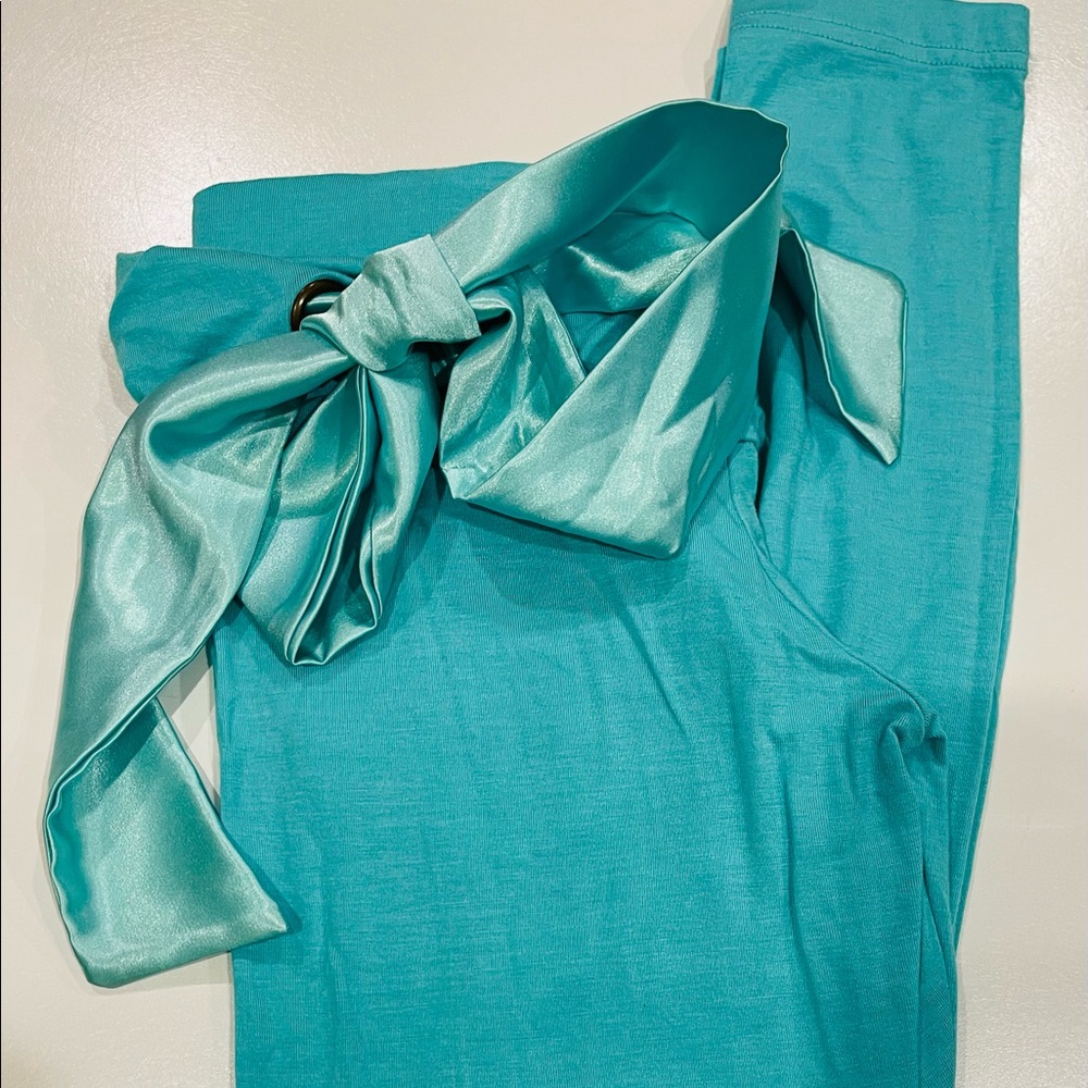 Cute Booty Lounge Aqua Mint leggings Small